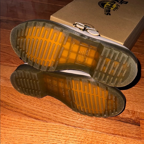 Dr. Martens 8065 Mary Jane - Picture 5 of 5